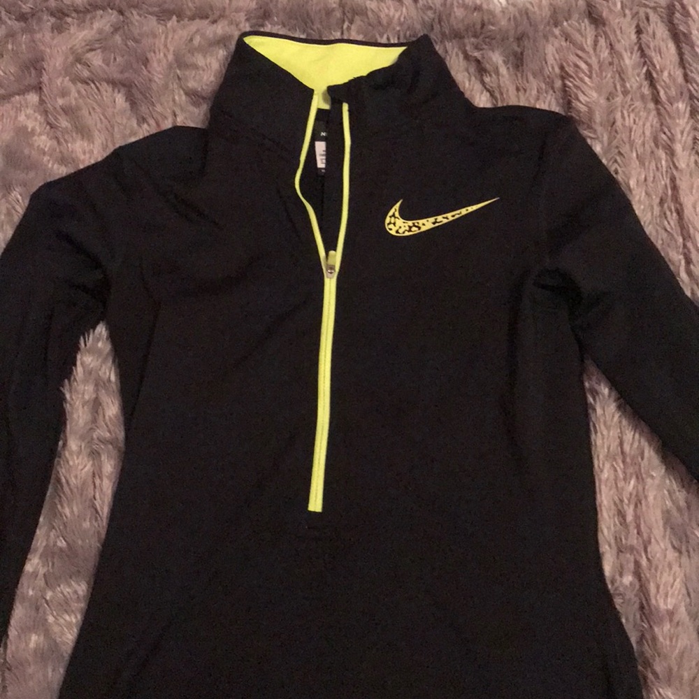 Nike Pro Dri Fit 1/2 zip. Yellow and black.
